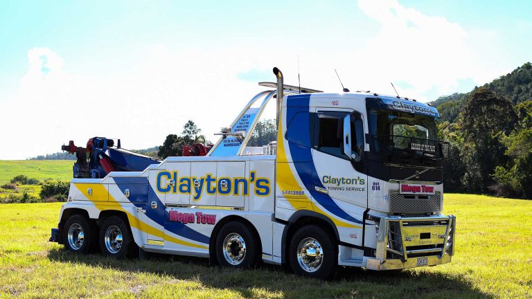 Heavy Towing - 24 Hour Towing & Recovery - Clayton's Towing Services