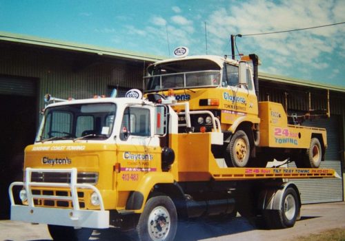 Old-Tow-Truck-Picture